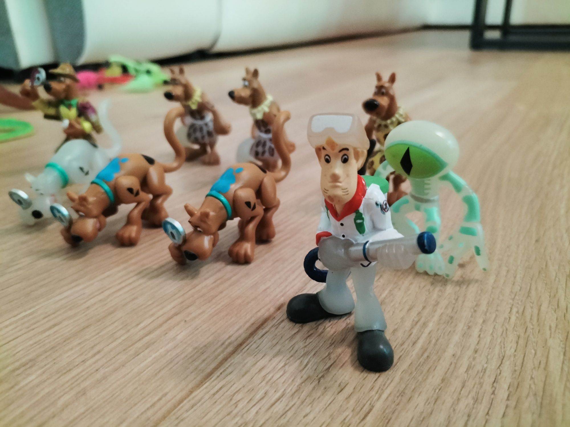 Figurki SCOOBY-DOO - 9 sztuk