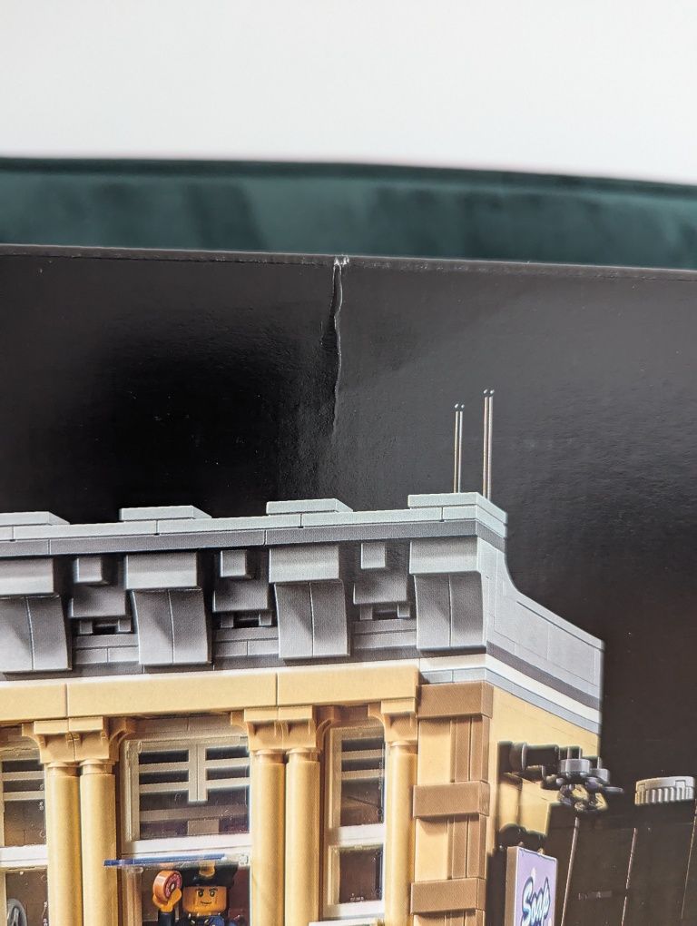 Zestaw LEGO 10278 Poterunek policji (Creator Expert) Police station