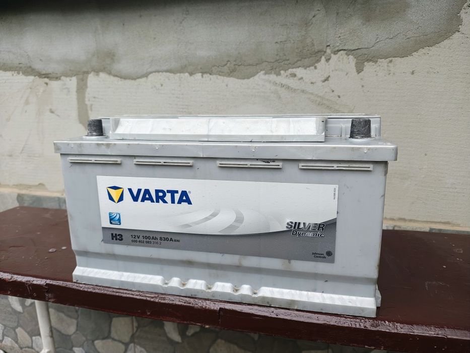 Акумулятор Varta 100ah 830A Silver Dynamic майже новий