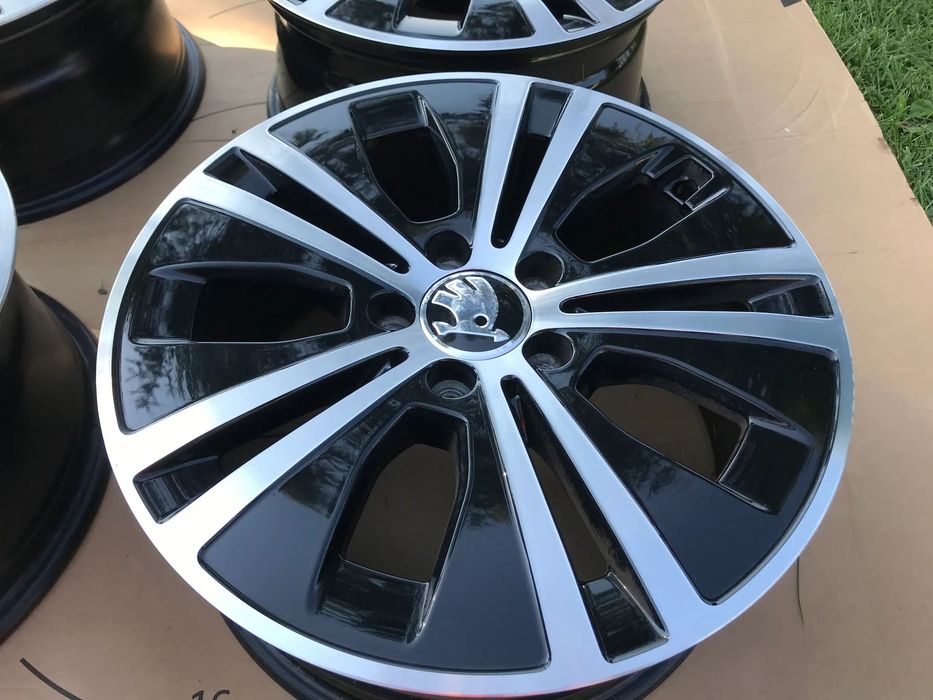 Felgi Skoda Octavia II III SuperB 17 5x112 7,5x16 ET40
