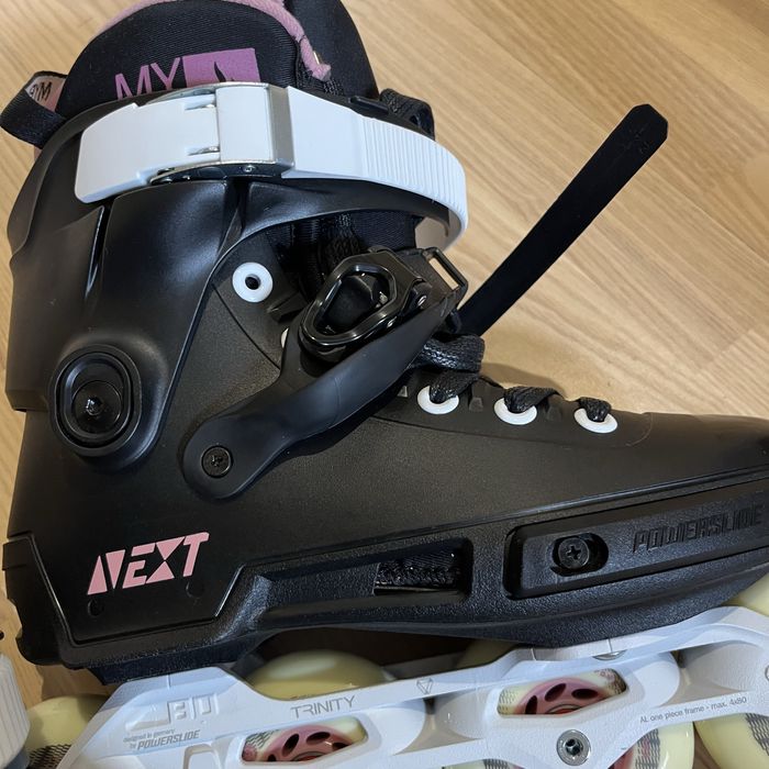 Rolki Powerslide Next Rose 80