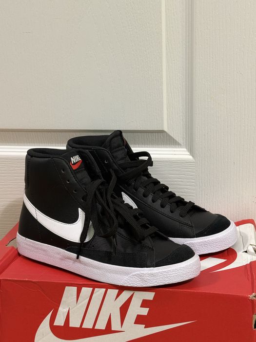 Nike Blazer MID’77 BLACK/WHITE
