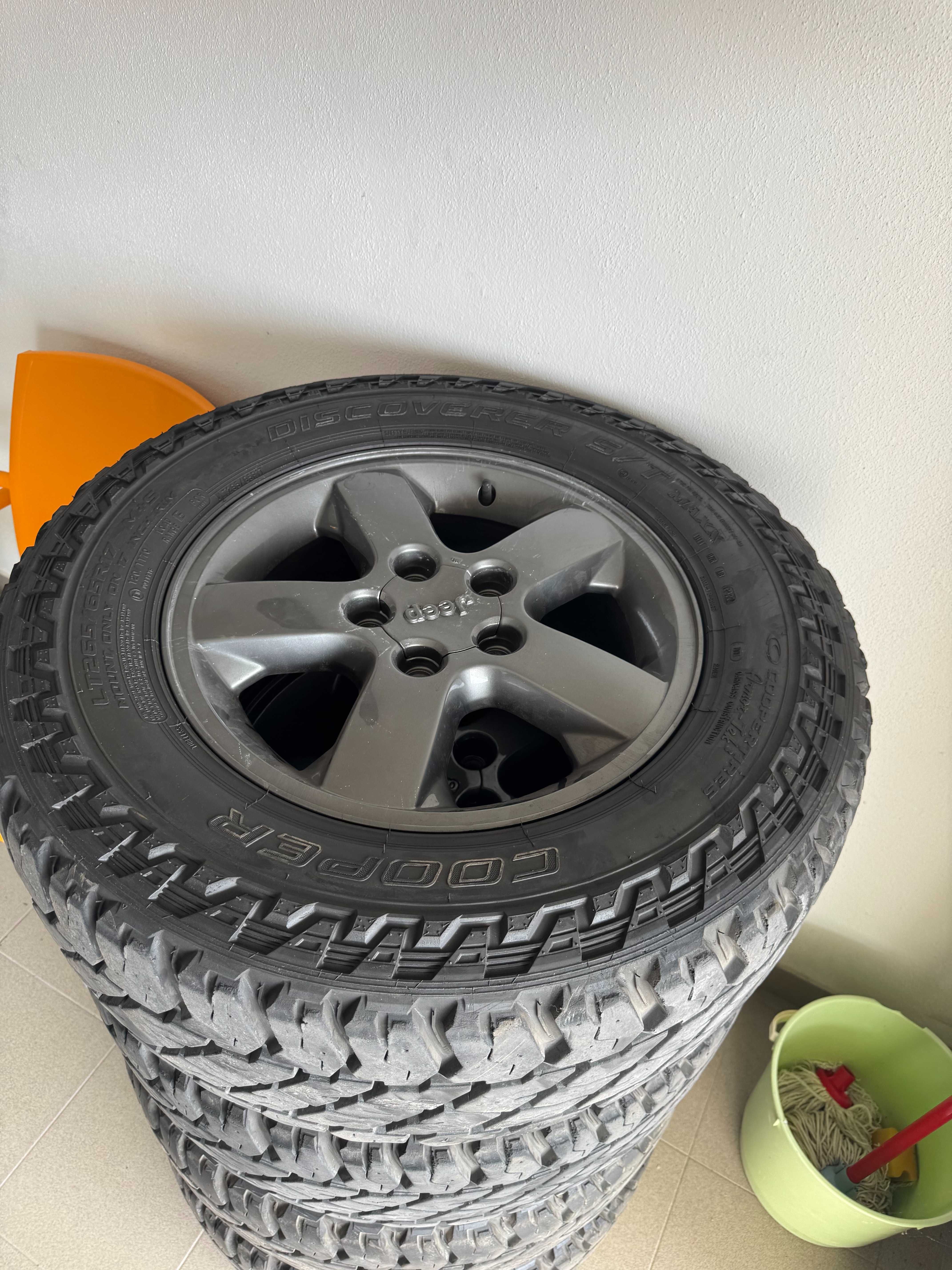 Conjunto Jantes & Pneus Jeep Grand Cherokee WJ