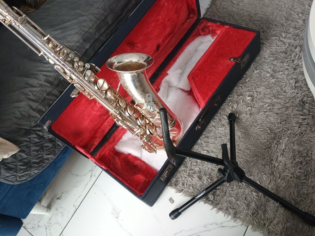 Saksofon tenorowy Amati Classic Deluxe