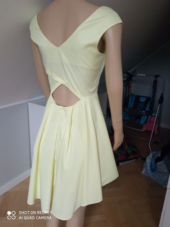 Jasnożółta sukienka koktajlowa z wycięciem na plecach rh+ rozmiar S 36