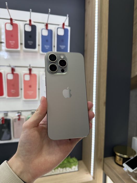 iPhone 15 Pro Max 256GB Natural Titanium