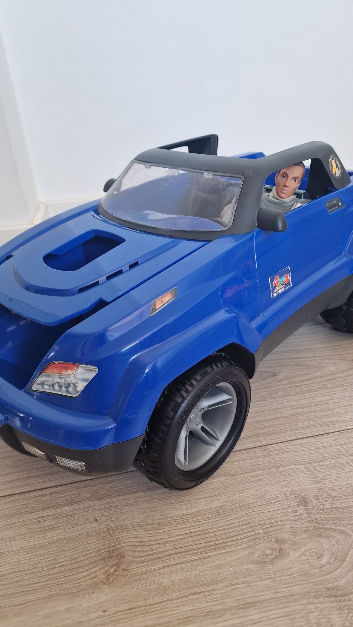Carro Action Man