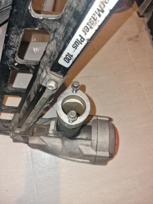 PowerMaster Plus 100 (model PSN100) gwoździami