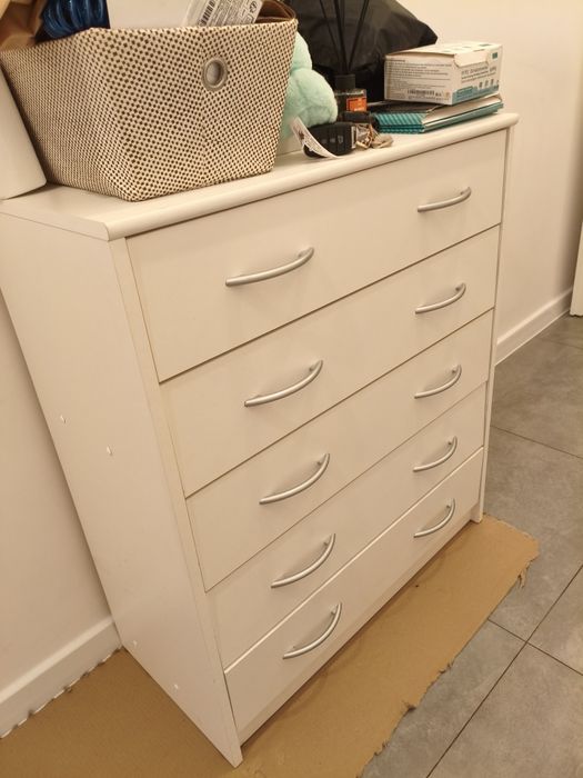 Szafka na buty noname ale ładna xD