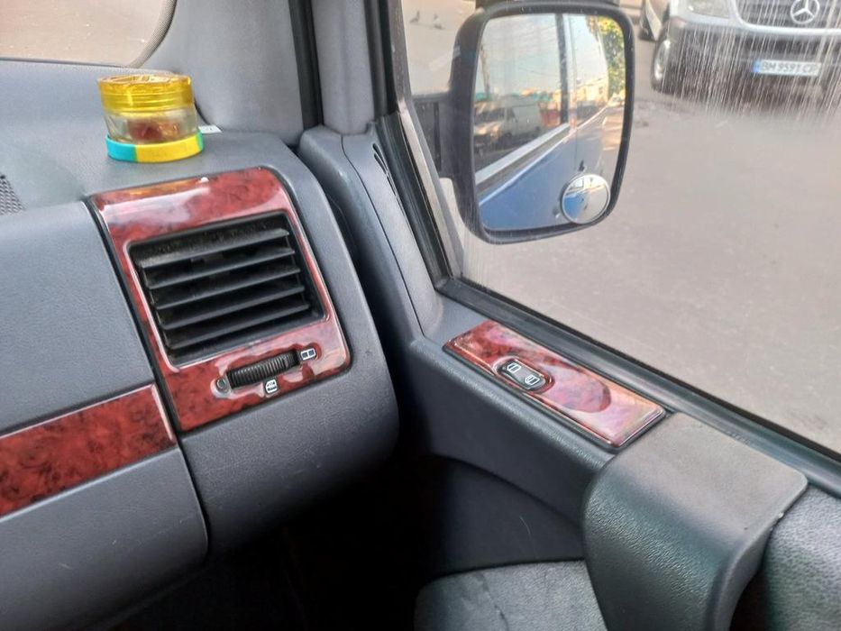 Mersedes Vito W638 1999-2003 накладки на панель Meric колір дерево
