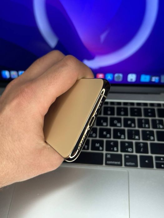 11 Pro 256Gb Gold Neverlock