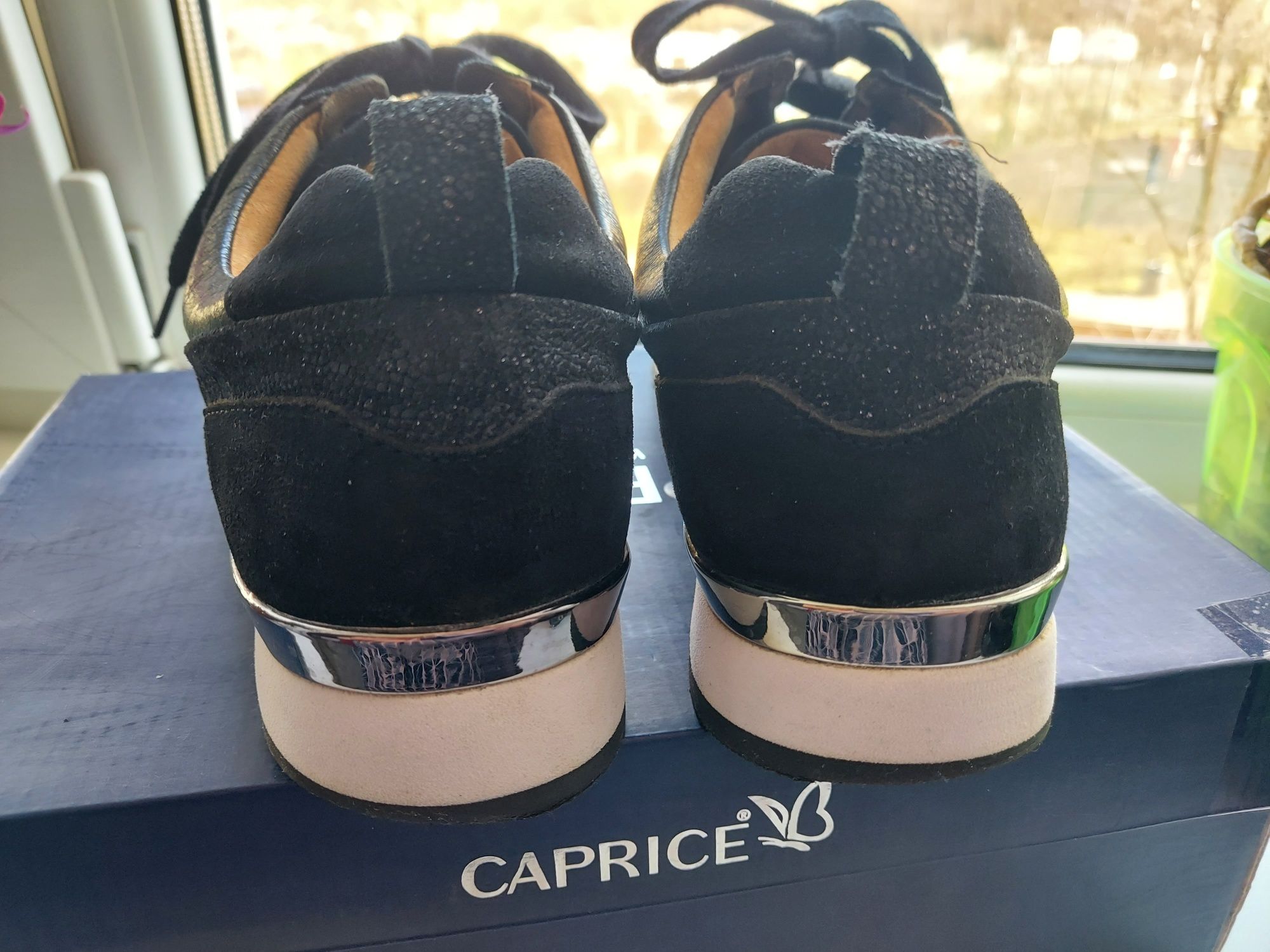 Кросівки шкіряні повністю Caprice 39р 25,5-26см Німеччина