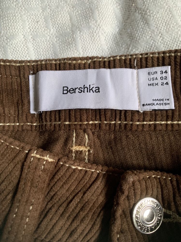 Вельветові шорти Bershka