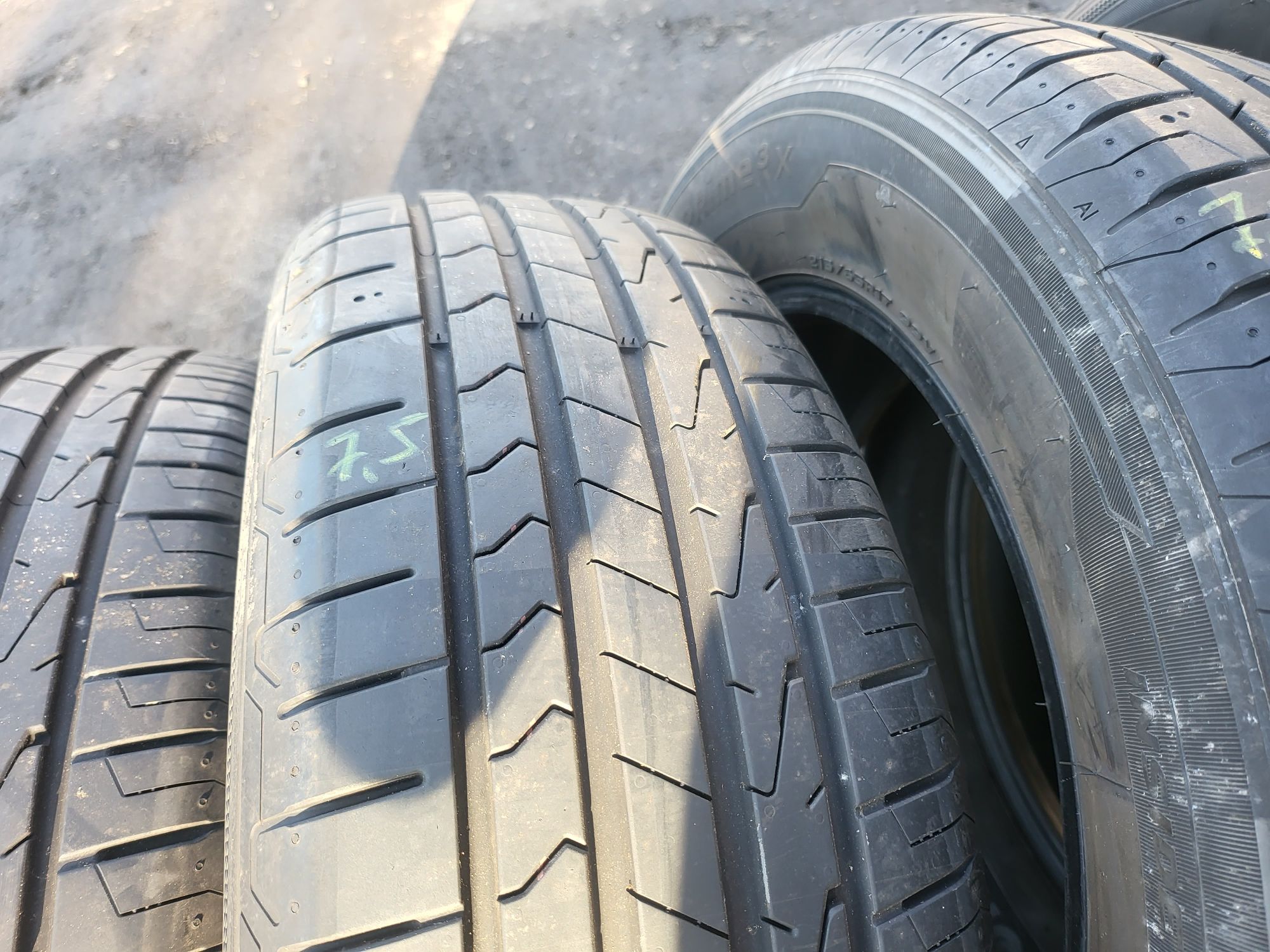 Opony letnie 215/65/17 99V Hankook 2021 rok bieżnik 7,5mm