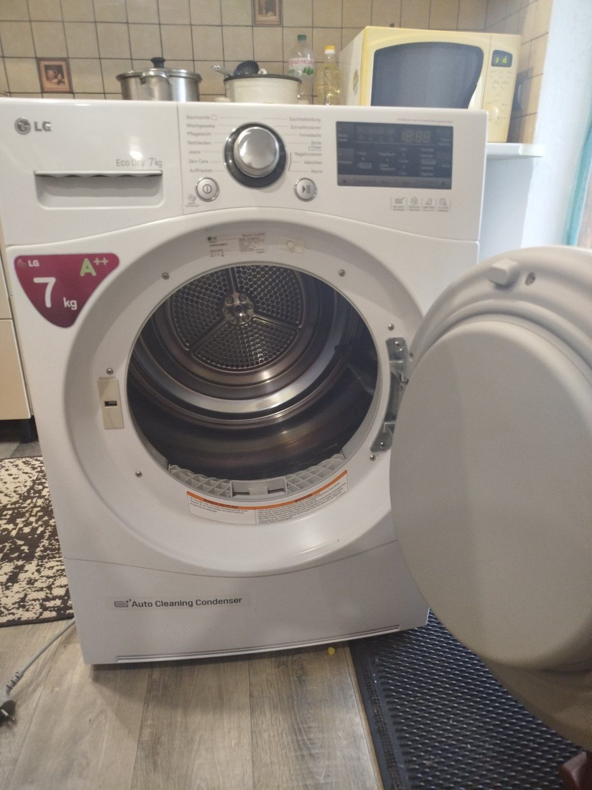 Сушка для одягу LG Eco Dry 7 KG / RC7055AH1Z