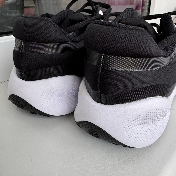 Кросівки Nike Revolution 7, eur 39