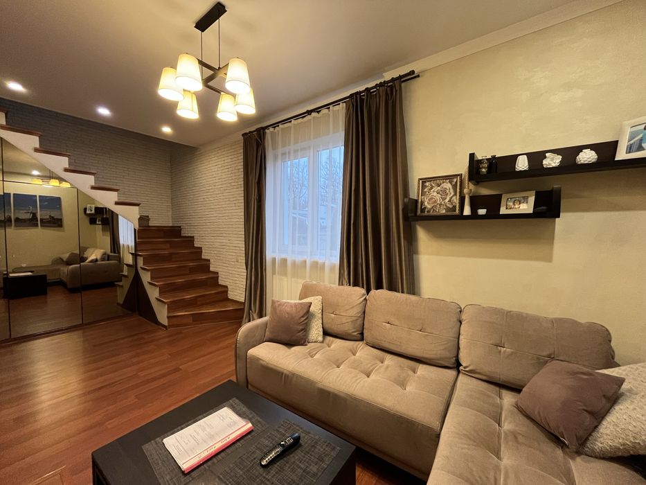 Будинок з гарним ремонтом. Буча