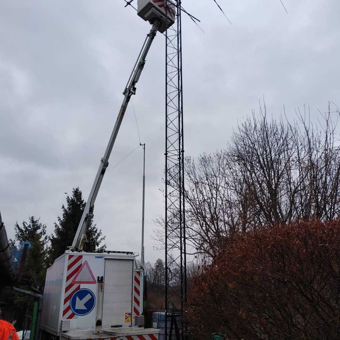Podnośnik Koszowy Zwyżka wycinka drzew mycie elewacji Wynajem Montaż