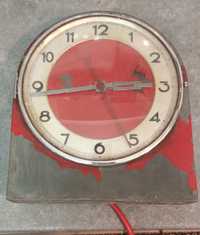 Stary zegar elektryczny USA Hammond.