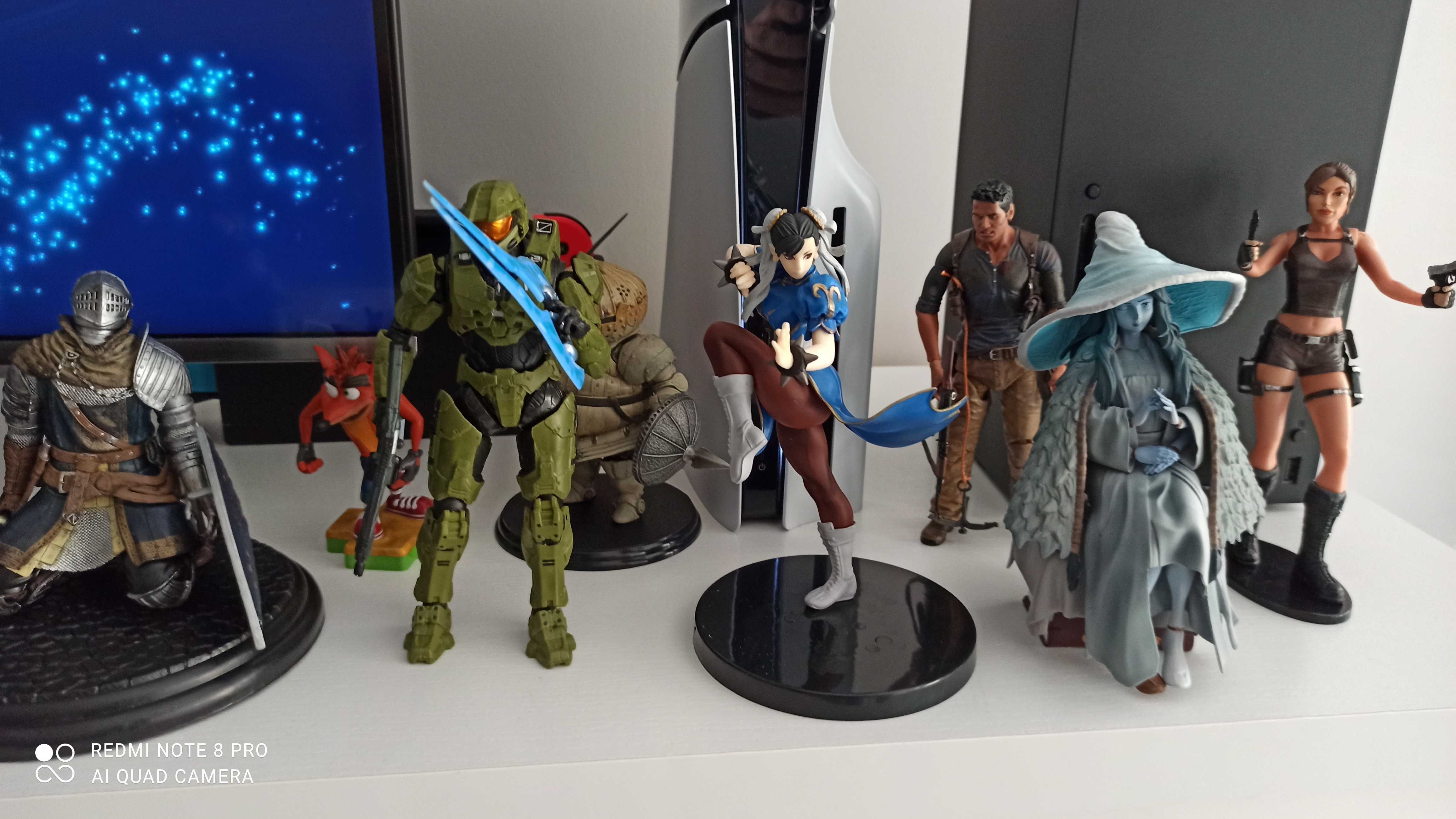 Figurki z gier filmów Dark Souls Halo Uncharted Tomb Raider Terminator