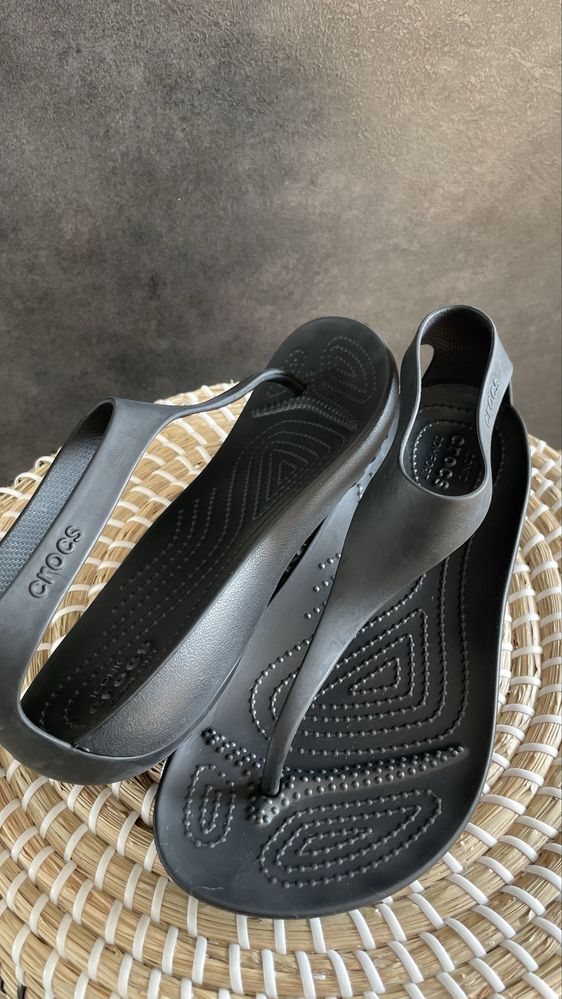 Crocs japonki serena flip czarne W7 37/38