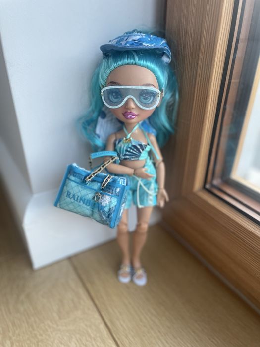 Lalka Rainbow High Hali Capri Pacific Coast