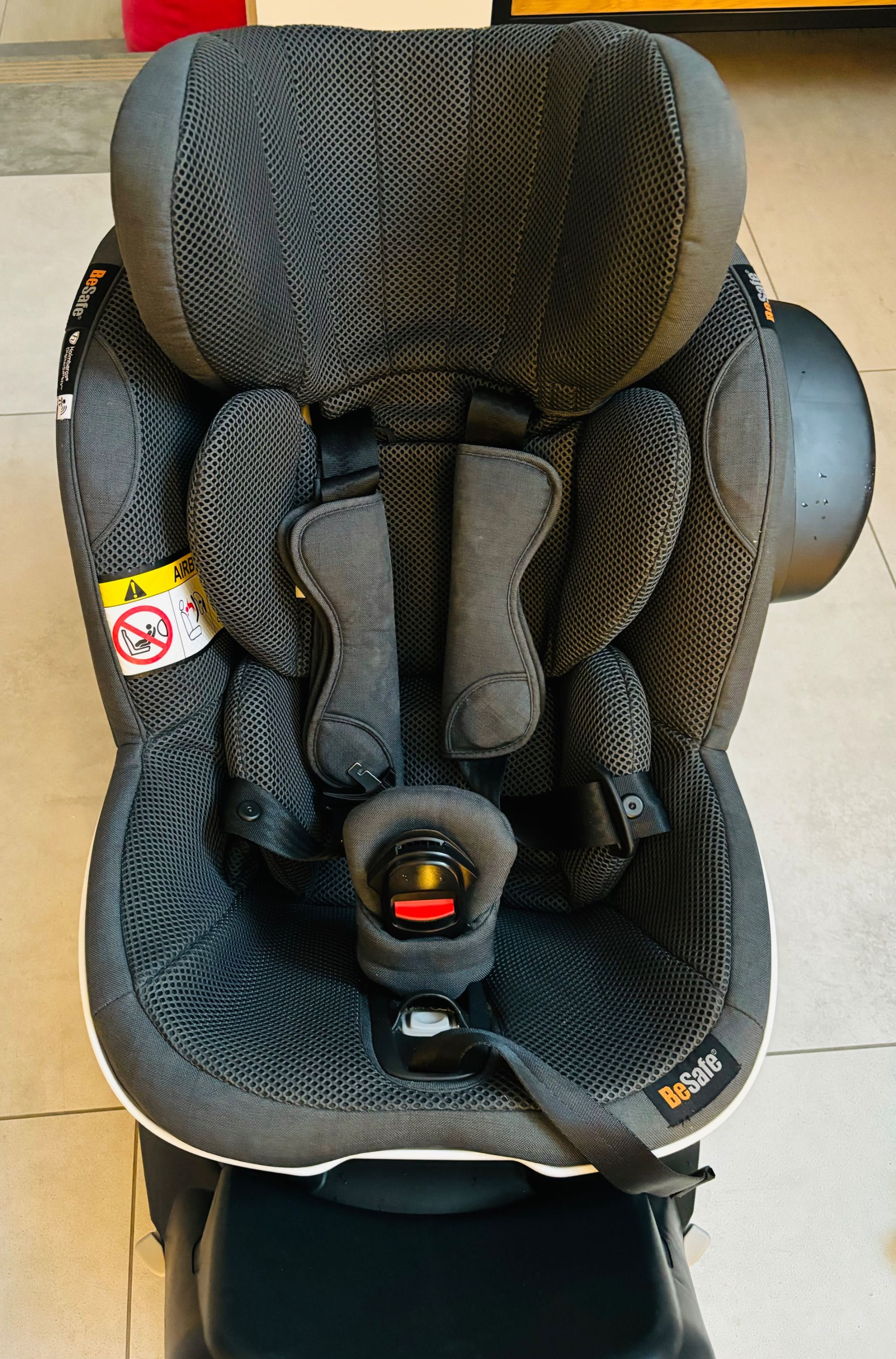 fotelik samochodowy BABYSAFE iZi Twist M i-Size + baza Isofix