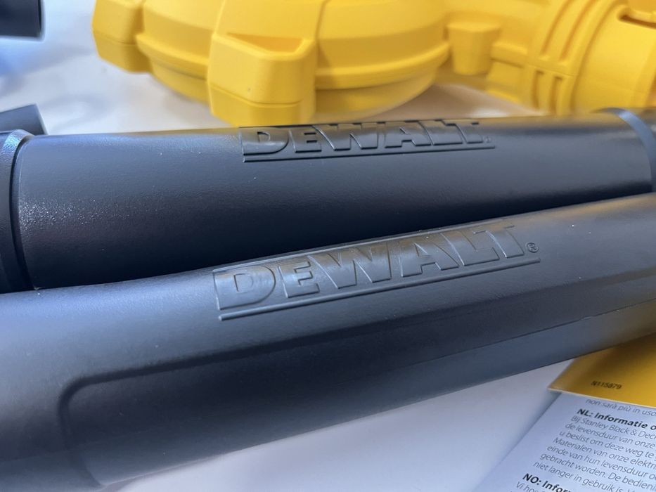 Повітродувка акумуляторна DeWALT DCV100