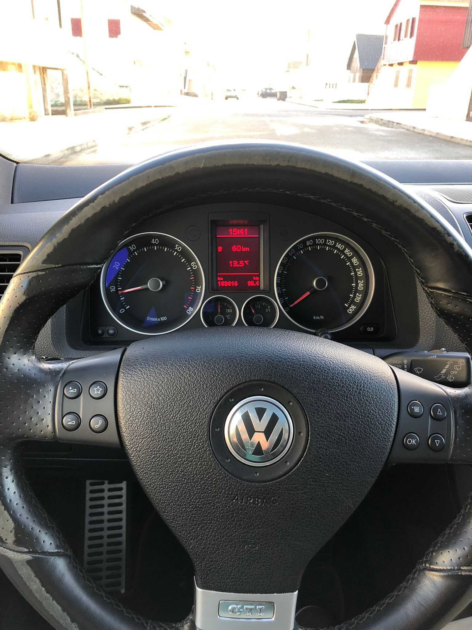 VW Golf GTI 200cv Bi-Xenon