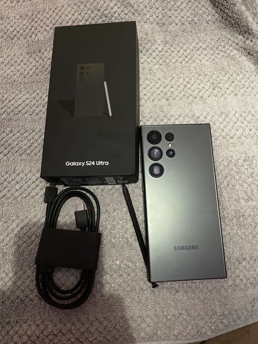 Продам samsung s24 Ultra