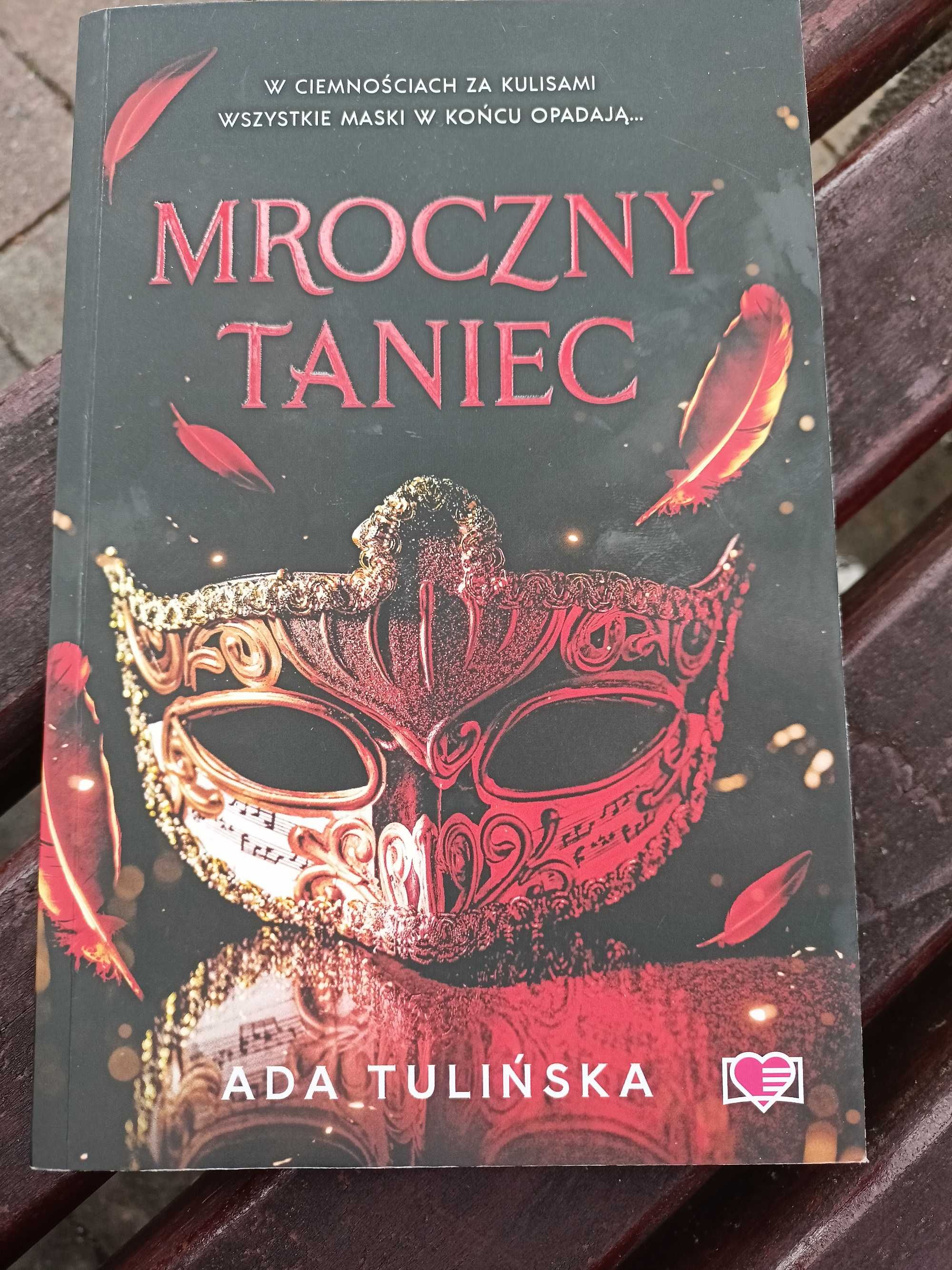 Mroczny taniec Ada Tulińska
