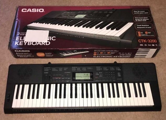 Casio CTK-3200 organy keyboard