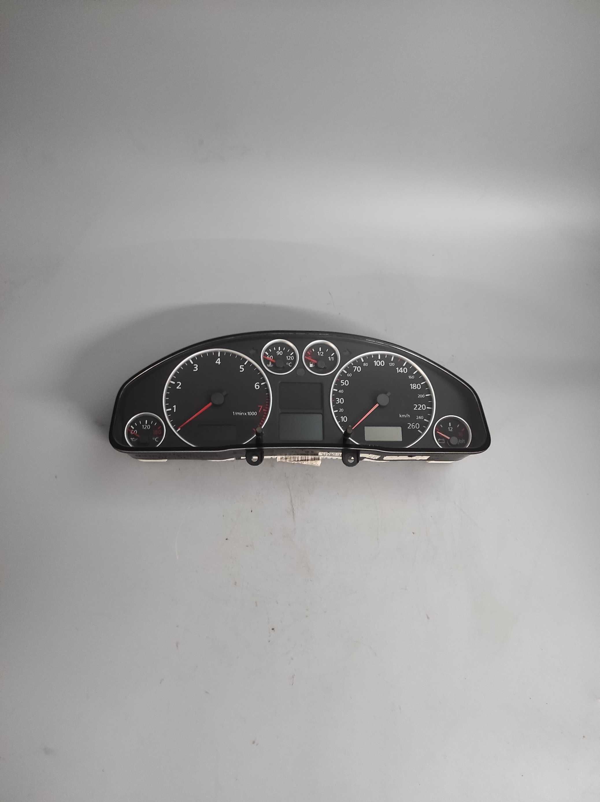 AUDI A6 C5 2.4 v6, Rok 1997-04, Licznik, Zegar, OE: 4B092.0900R