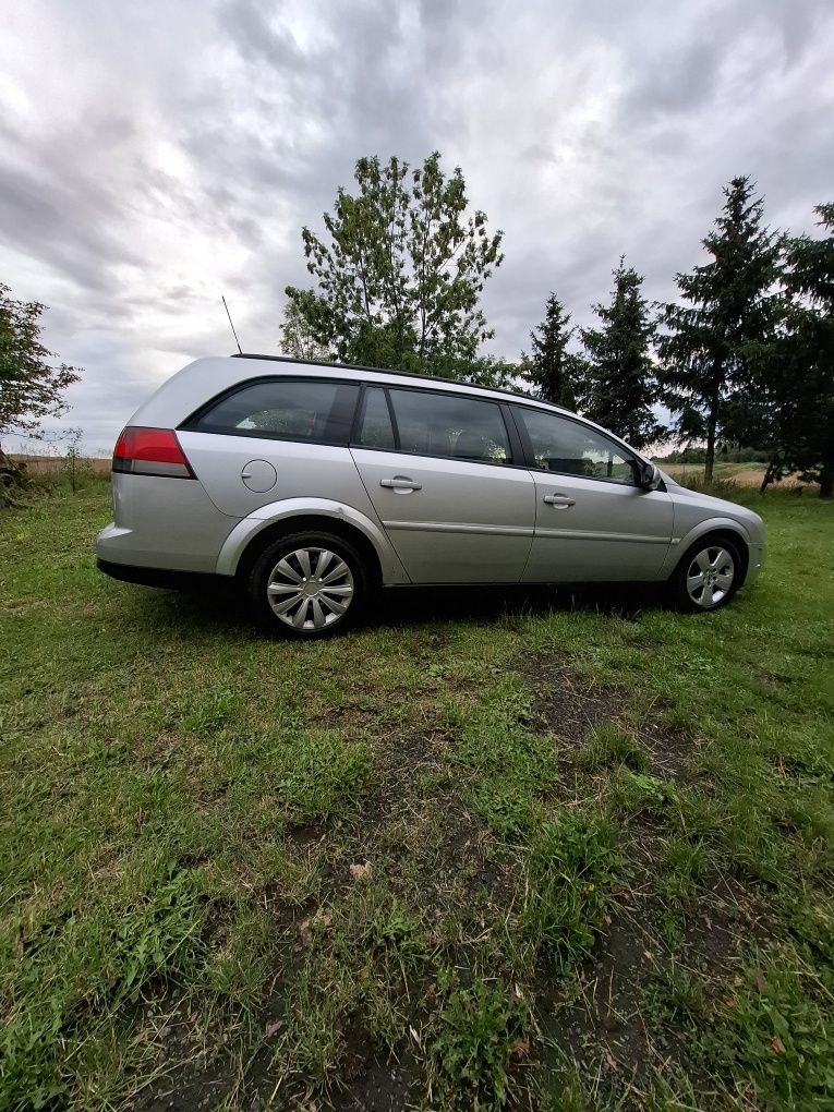 Vectra 1.9 CDTI 150 koni