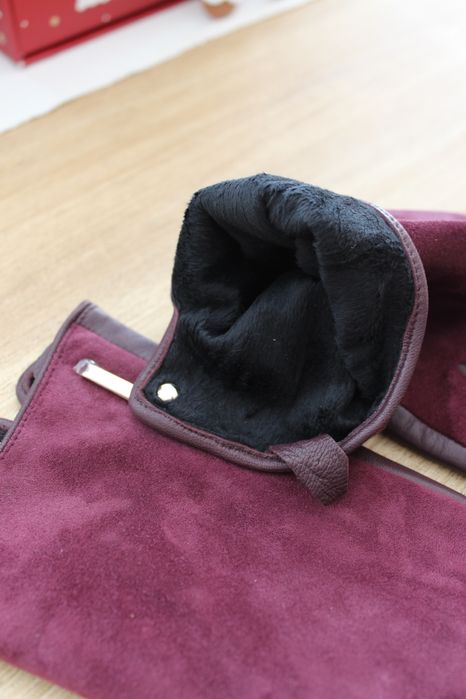 Luvas de pele Ted Baker, cor de vinho, novas