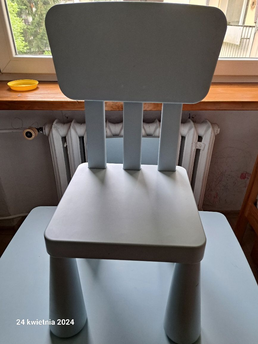 Stolik mamut + 2 krzesełka