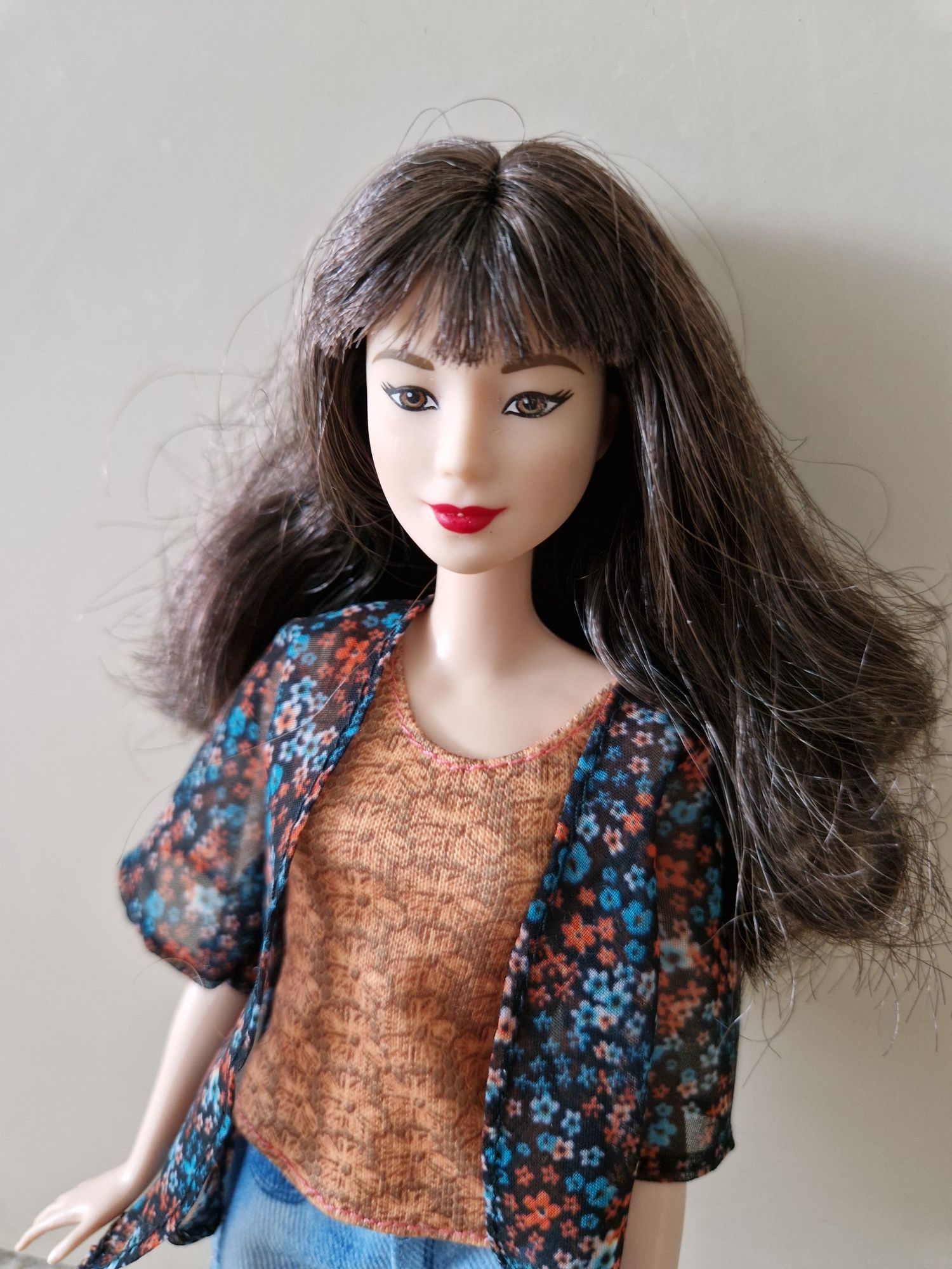 Lalka Barbie azjatka