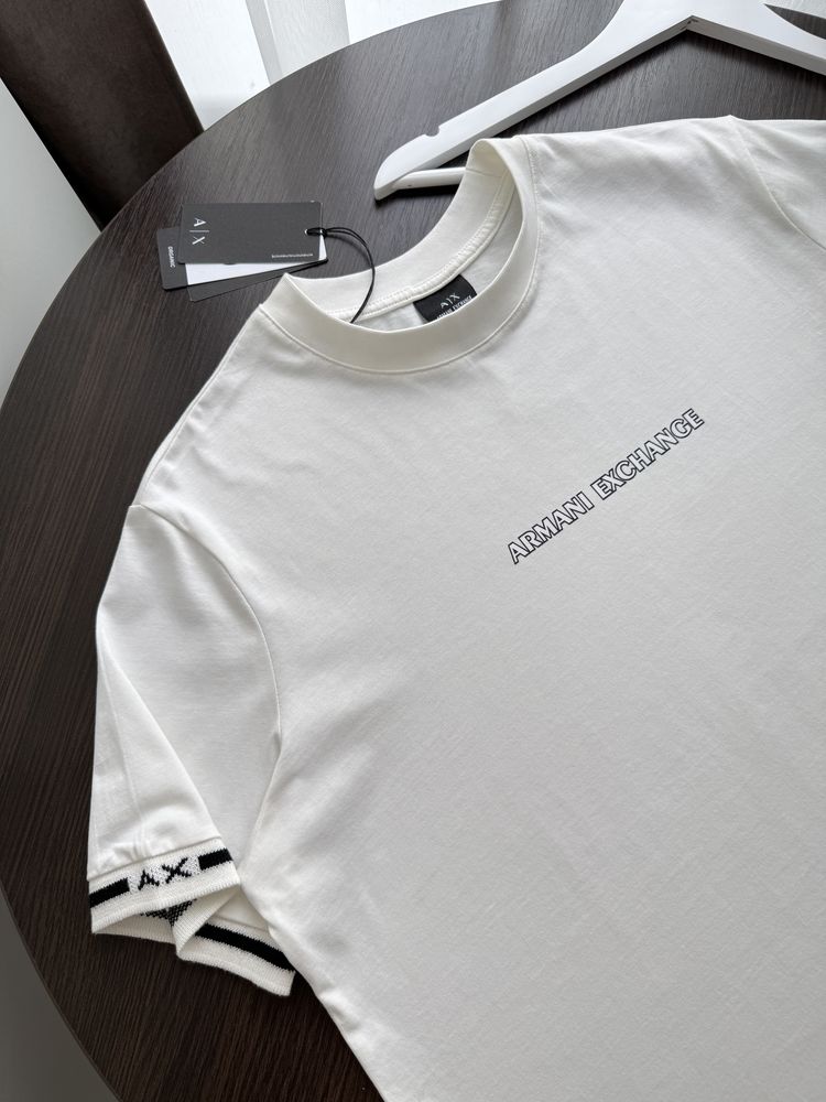 Футболка Armani Exchange