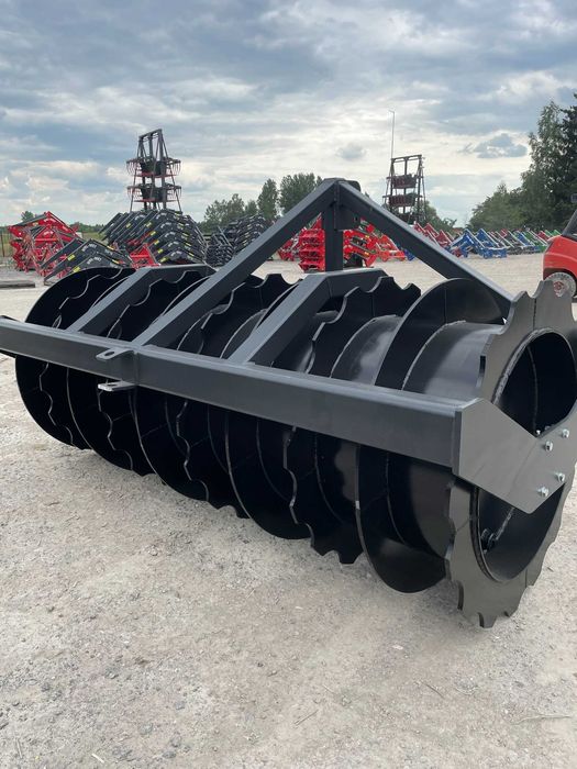 Wał pryzmowy pierścien 15cm 2.8m METAL TECHNIK NOWY