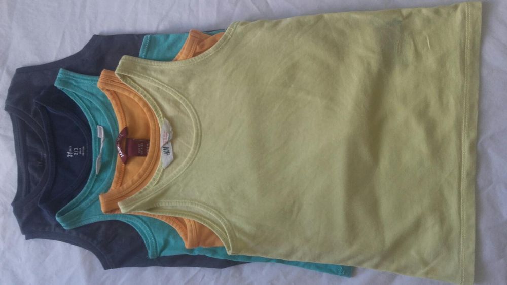 quatro camisolas sem mangas: 1 a 4 anos, em ótimo estado, H&M e Zippy