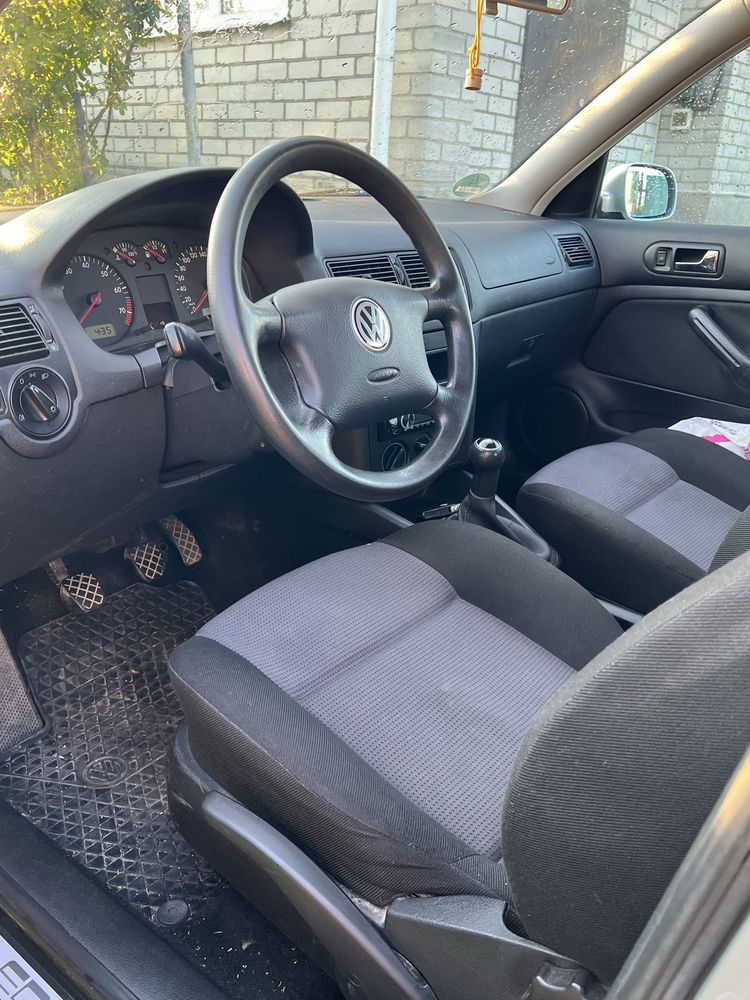 Volkswagen Golf IV