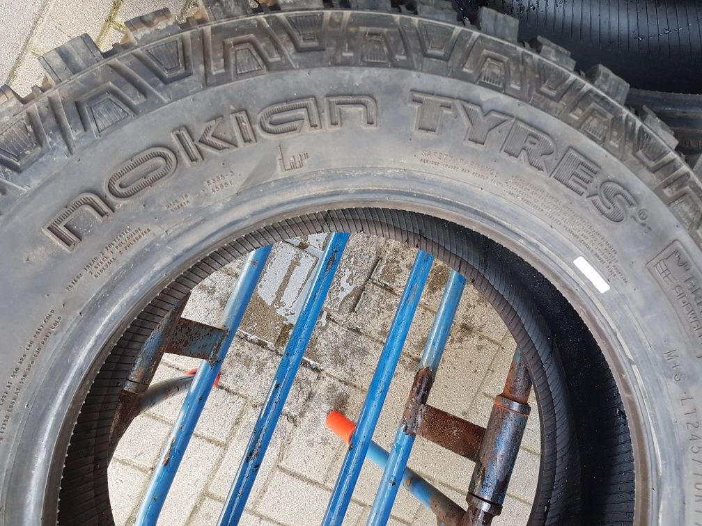 Opony terenowe jak nowe  Nokian tyres Rockproof 245/70 R17