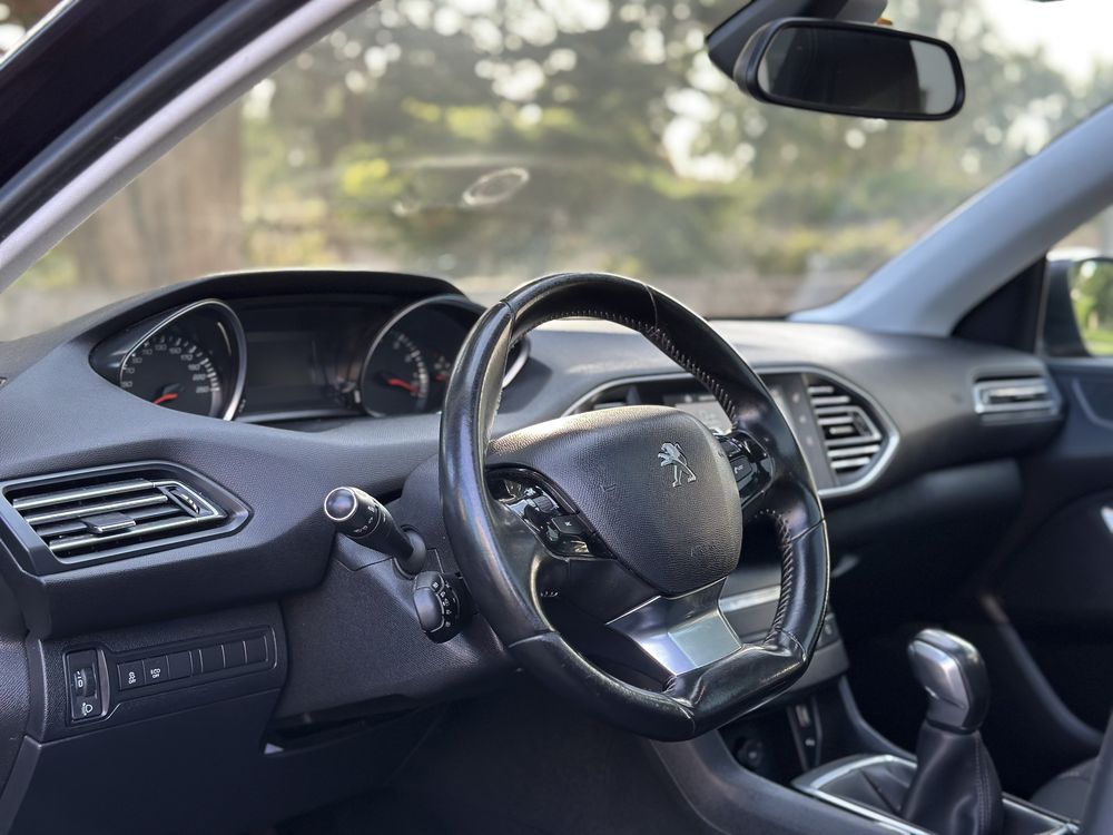 Peugueot 308 Allure full extras 1.2 turbo a gasolina