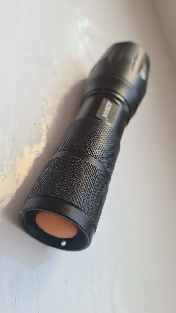 Metalowa latarka XML-T6 LED + akumulator 18650 / 3x AAA