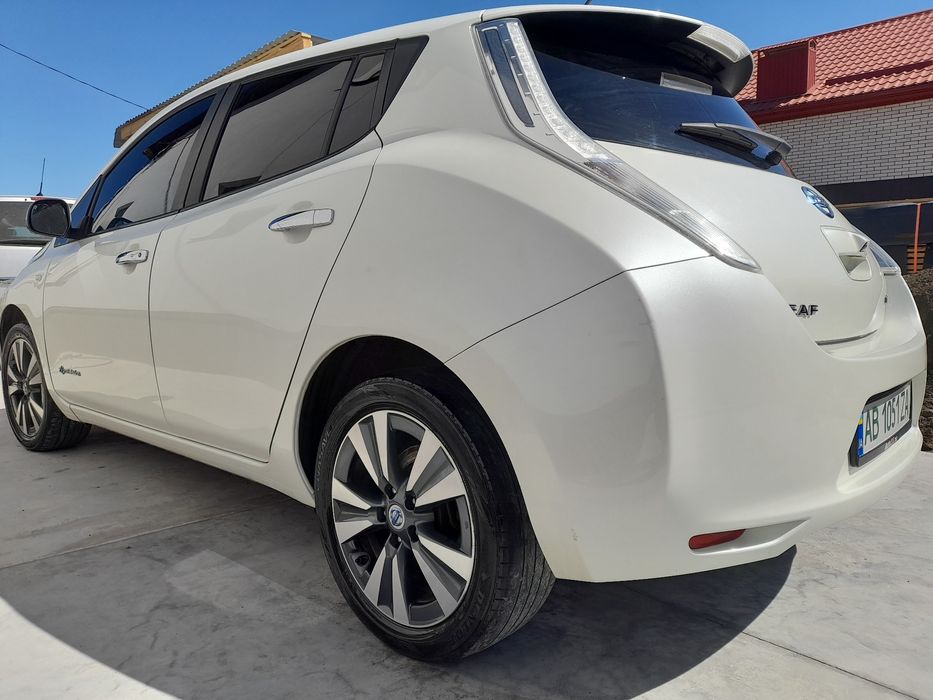 Нісан ліф Texna 24kv. Nissan Leaf. Zero Emission