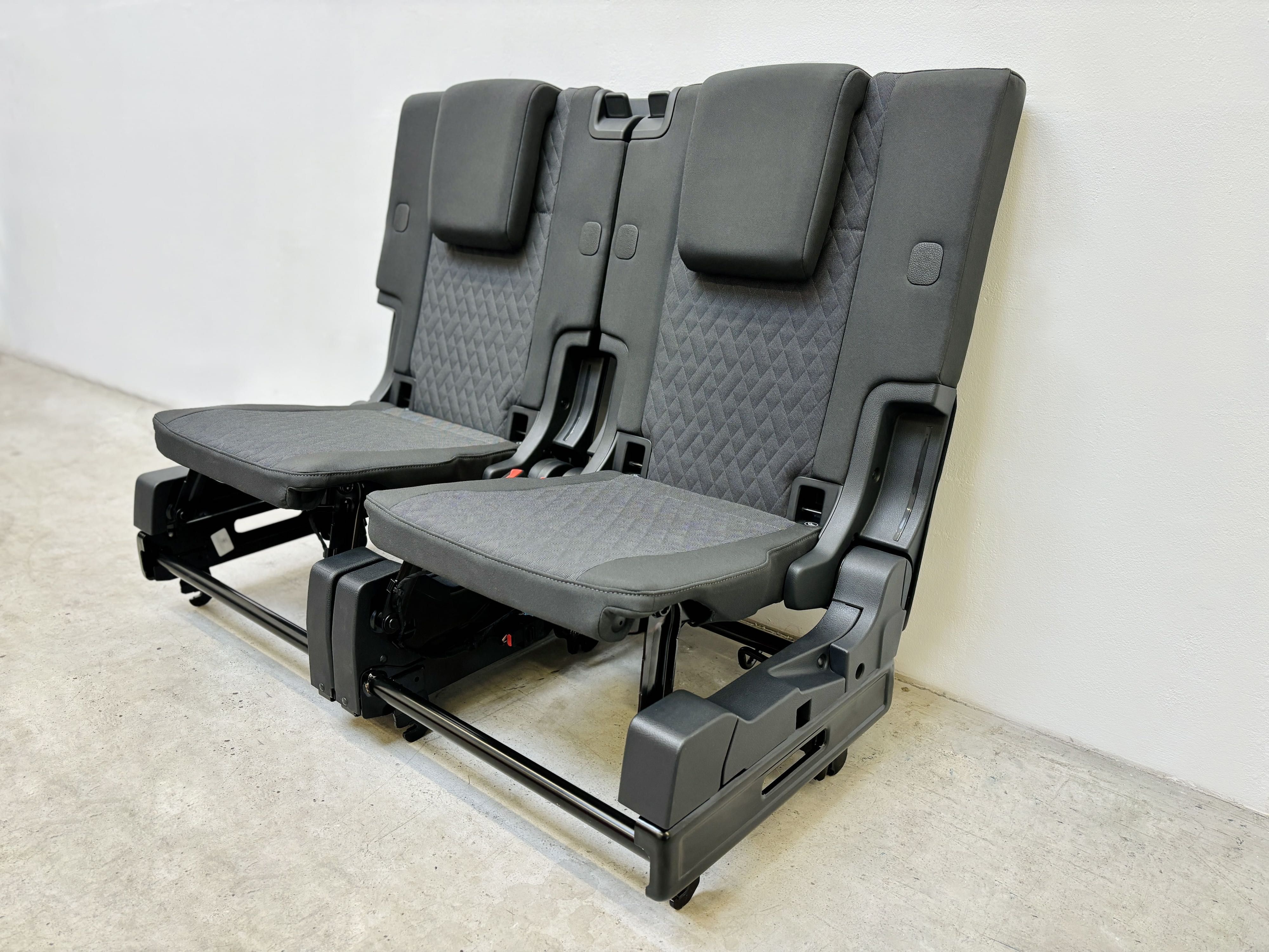 Nowe oryginalne fotele | Ford Connect III | Mocowania | Duża ilość