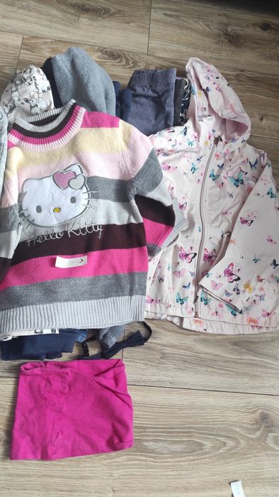 Paka Sprzedam całość 86 -110 dla dziewczynki
