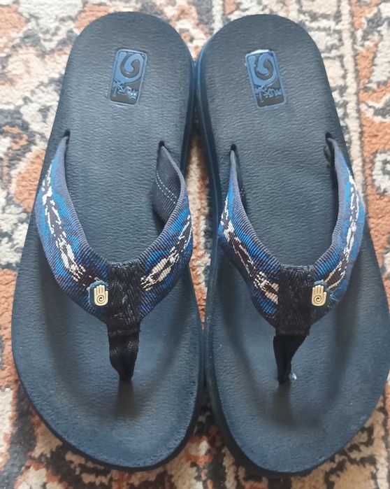 Шльопанці, в'єтнамки, вєтнамки, тапочки