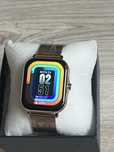Damski smartwatch z funcją rozmów i 2 paskami