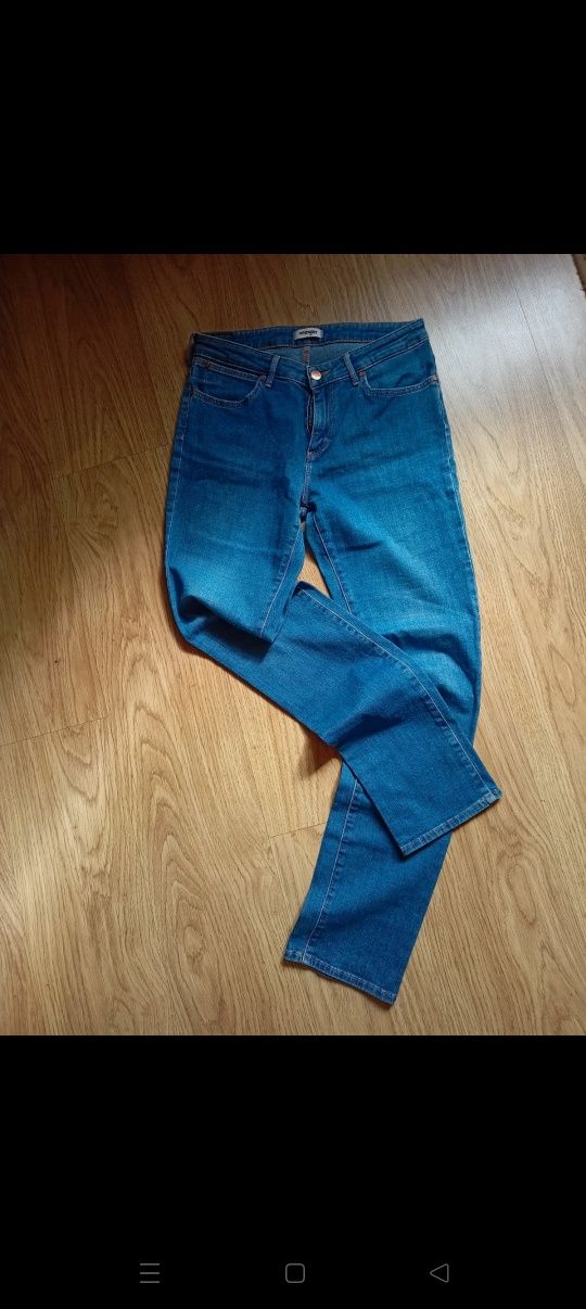 Jeansy Wrangler S